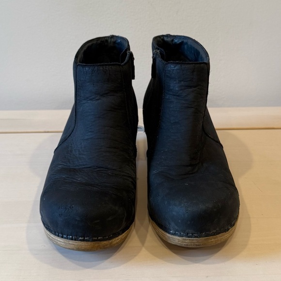 Dansko Maria clog black suede booties boots size 39 - Picture 2 of 5